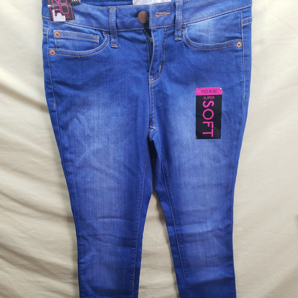 No Boundaries Women Jeans Mid Rise Soft Blue Size 7 28x37